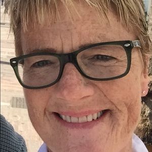 Meet your Posher, Sharon